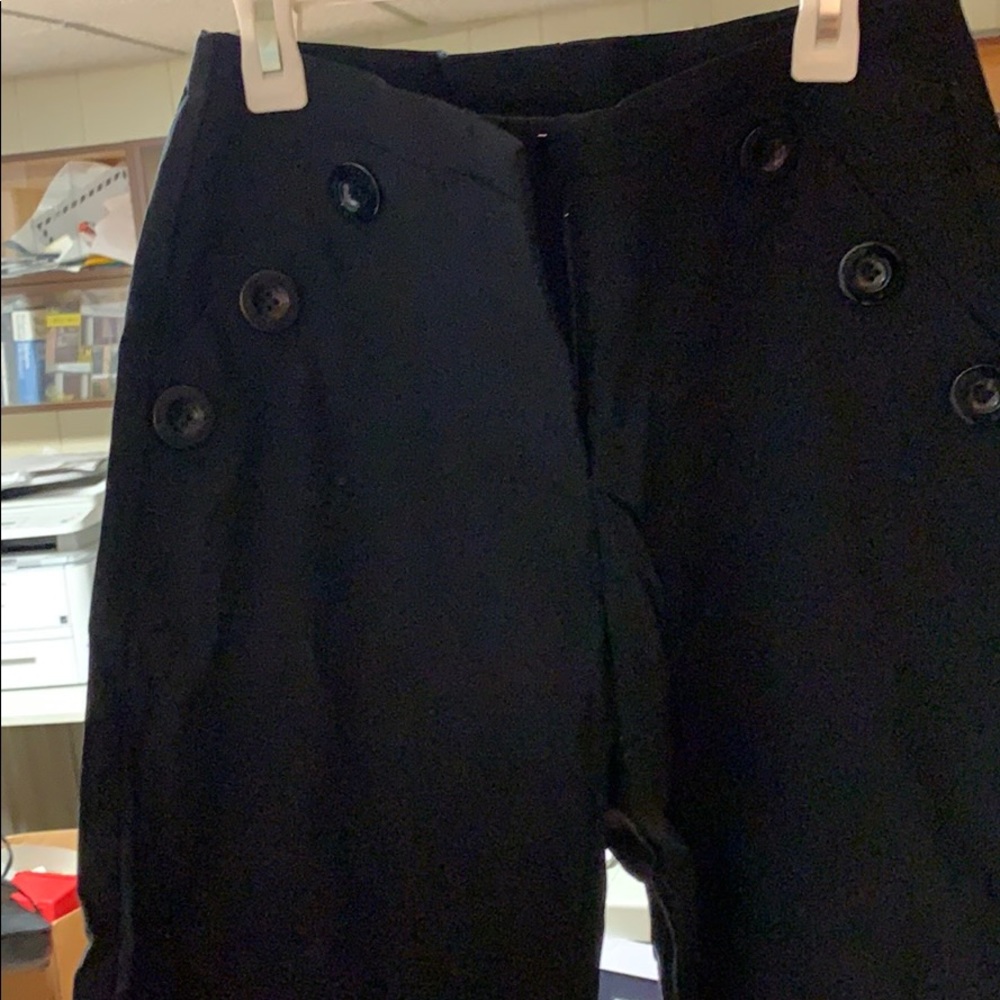 Bebe Capri pants